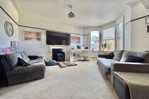 Family Room- click for photo gallery